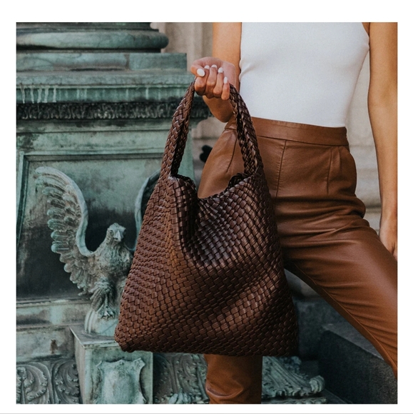 Miele Bianco Johanna Camel Bag & Large Pouch - Picture 4 of 4